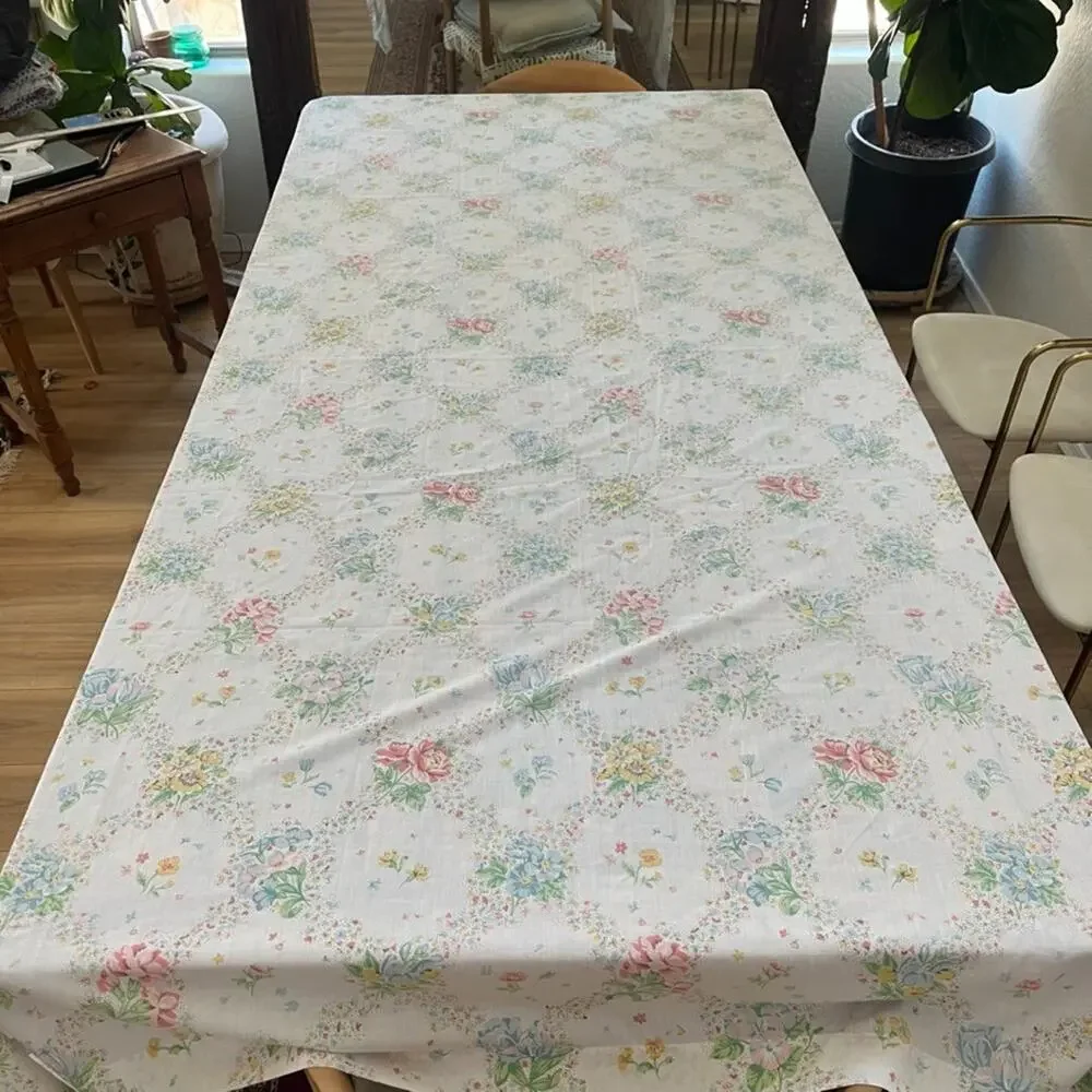 Vintage Lady Pepperell Rose Floral Full Size Flat Sheet